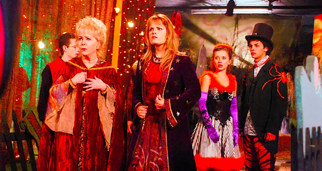 Things Halloween Lovers Relate To By Halloweentown